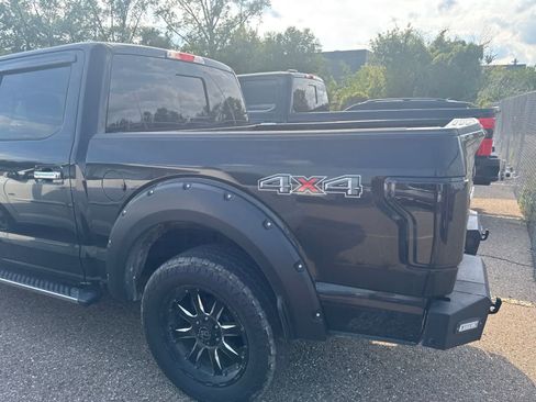 Used 2015 Ford F150 XLT w/ Equipment Group 302A Luxury AWD/4WD image 17