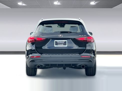 New 2026 Mercedes-Benz GLA 35 AMG 4MATIC image 9