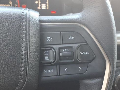 Used 2025 Toyota 4Runner SR5 image 14