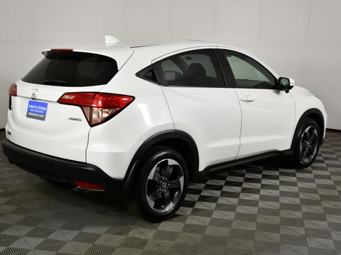 Used 2018 Honda HR-V EX image 6