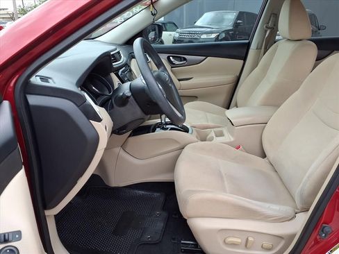 Used 2016 Nissan Rogue SV FWD image 10