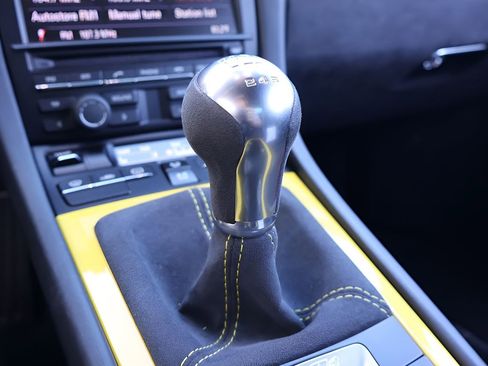 Used 2016 Porsche Cayman GT4 RWD image 21