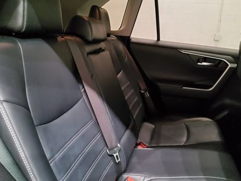 Used 2019 Toyota RAV4 Limited w/ Advanced Technology Package AWD/4WD image 23