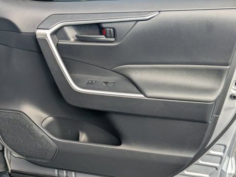 Used 2025 Toyota RAV4 LE FWD image 13