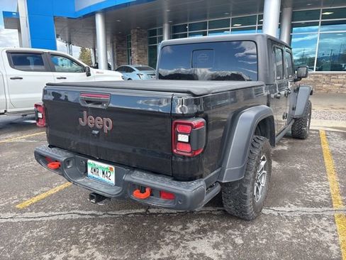 Used 2024 Jeep Gladiator Mojave w/ Technology Group image 16