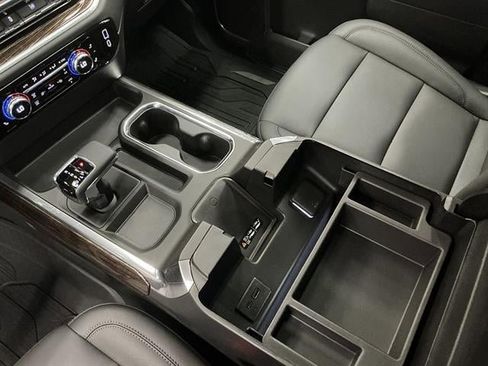 New 2026 GMC Sierra 1500 Elevation w/ Elevation Premium Package AWD/4WD image 33