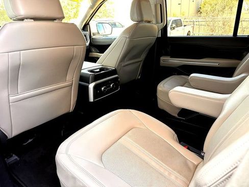 Certified 2023 Ford Expedition Limited image 17