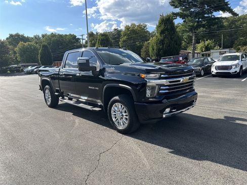 Used 2020 Chevrolet Silverado 2500 High Country w/ Z71 Off-Road Package image 2
