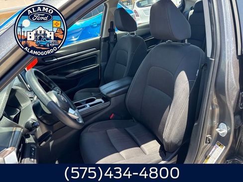 Used 2023 Nissan Altima 2.5 SV image 6