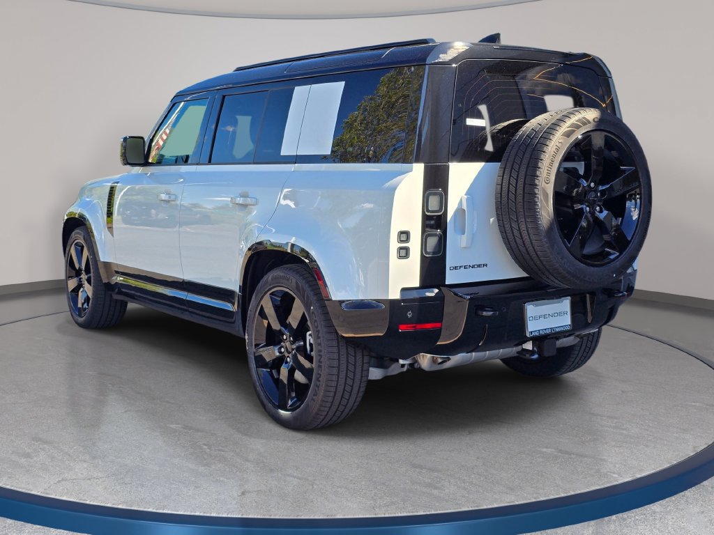 New 2026 Land Rover Defender 110 X-Dynamic SE AWD/4WD image 6