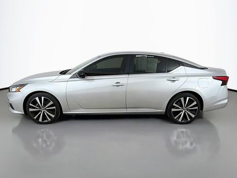 Used 2022 Nissan Altima 2.5 SR FWD image 12
