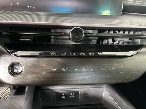 Used 2025 Nissan Murano SV AWD/4WD image 19