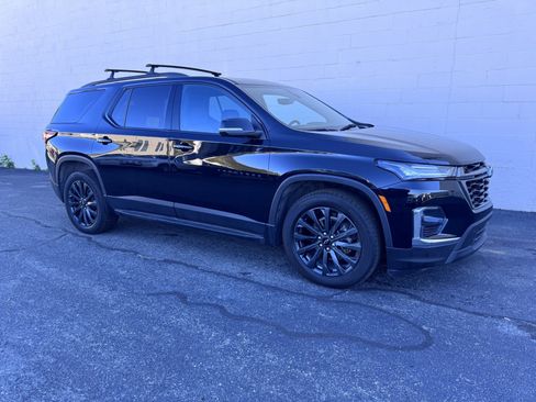 Used 2023 Chevrolet Traverse RS image 4