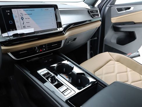 New 2026 Volkswagen Atlas Cross Sport SE image 23