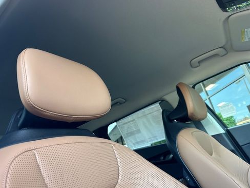 New 2025 Kia EV6 Wind image 17