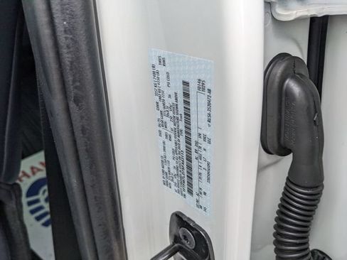 Used 2025 Ford F150 Platinum AWD/4WD image 36