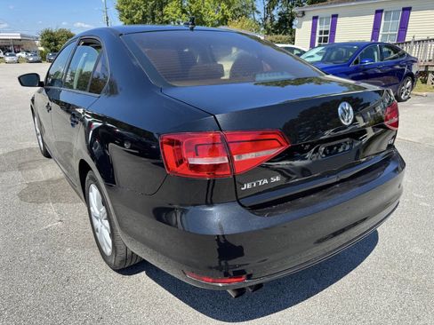 Used 2015 Volkswagen Jetta Sport FWD image 9