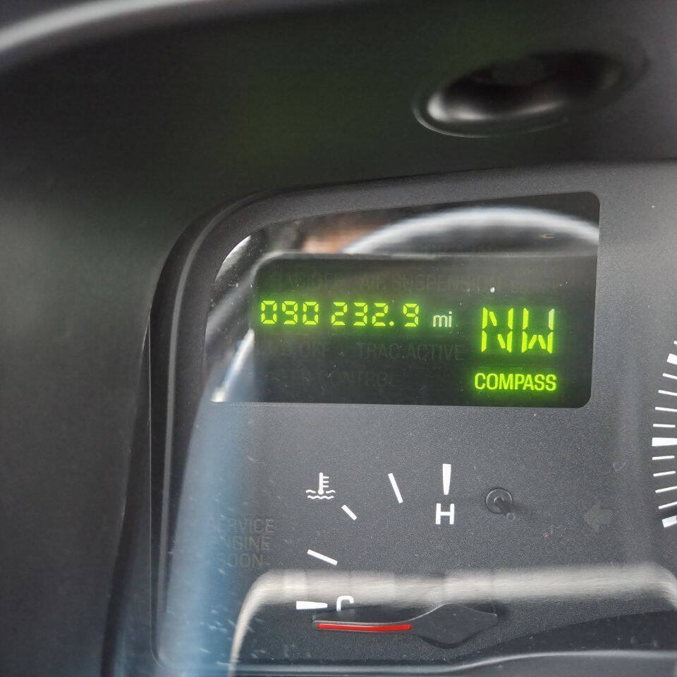 Used 2000 Lincoln Town Car Signature RWD image 22