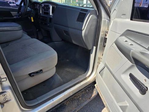 Used 2008 Dodge Ram 2500 Truck SXT image 38