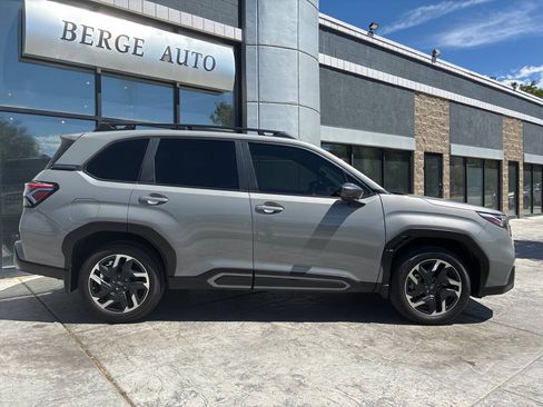 Used 2025 Subaru Forester Limited AWD/4WD image 6