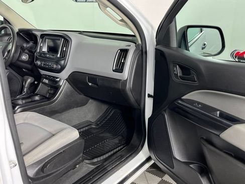 Used 2021 Chevrolet Colorado W/T w/ WT Convenience Package RWD image 23
