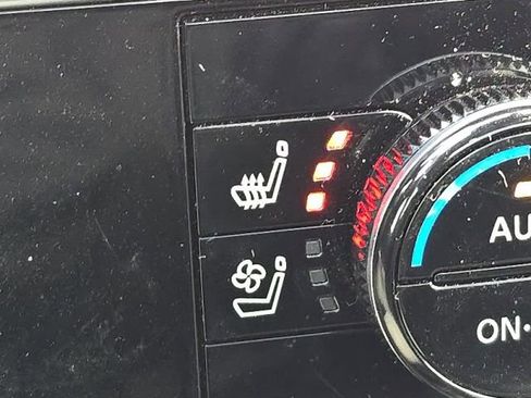 Certified 2024 Nissan Pathfinder Platinum image 19