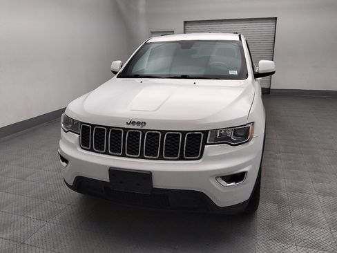 Used 2017 Jeep Grand Cherokee Laredo RWD image 15