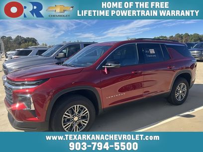 Used 2025 Chevrolet Traverse LT