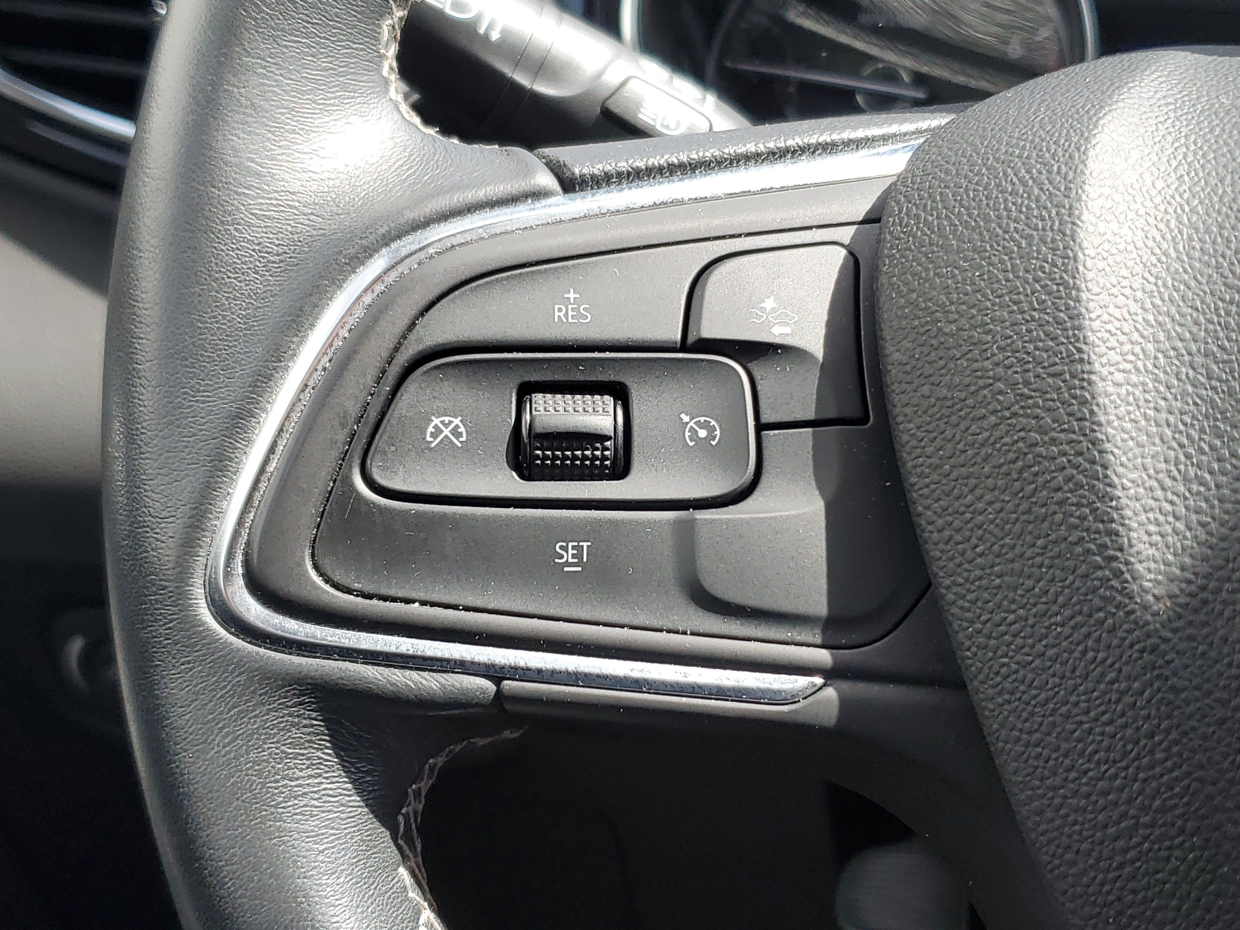 Used 2023 Buick Encore GX Select w/ Sport Touring Package FWD image 24