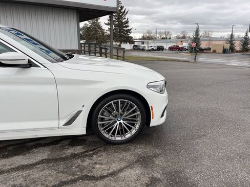 Used 2018 BMW 530e image 17