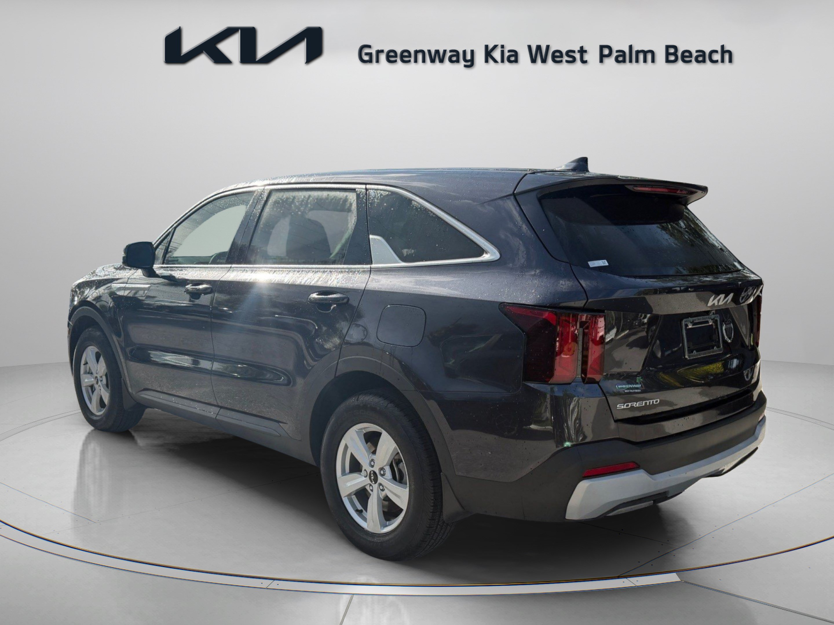 Certified 2026 Kia Sorento LX FWD image 5