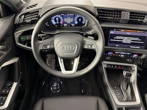 Used 2025 Audi Q3 2.0T Premium w/ Convenience Package AWD/4WD image 13