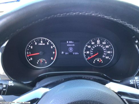 Used 2022 Kia Seltos S FWD image 10