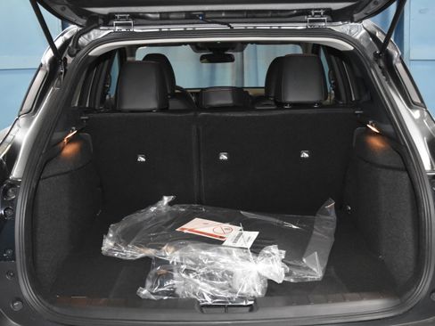 New 2026 Nissan Kicks SR w/ Cold Weather Package image 26