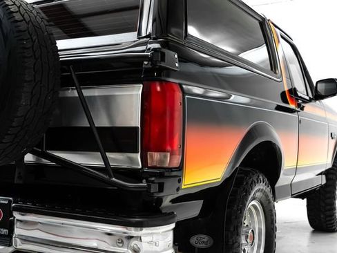 Used 1996 Ford Bronco XLT image 13