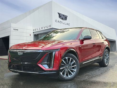 New 2026 Cadillac Lyriq Sport image 1
