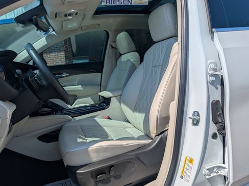 Used 2023 Buick Envision Avenir AWD/4WD image 10