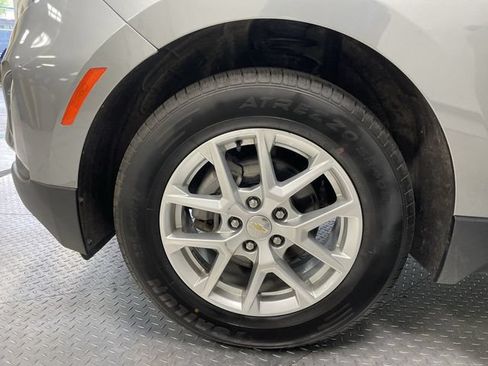 Used 2024 Chevrolet Equinox LT AWD/4WD image 10