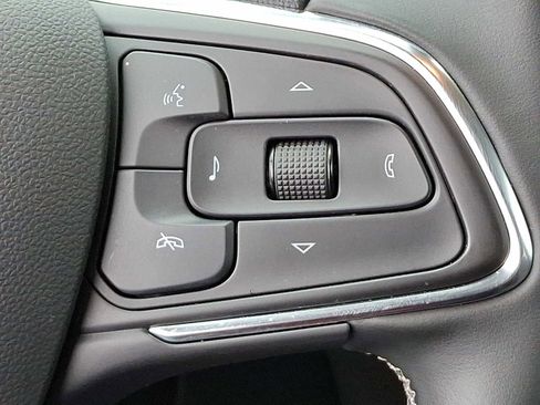 Used 2025 Buick Encore GX Preferred AWD/4WD image 22