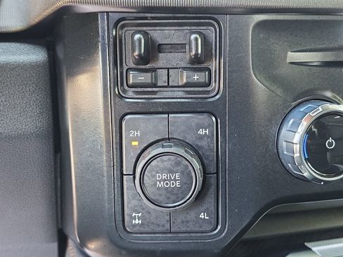 Certified 2023 Ford F350 Platinum image 55