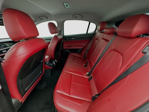 Used 2020 Alfa Romeo Stelvio w/ Nero Edizione image 15