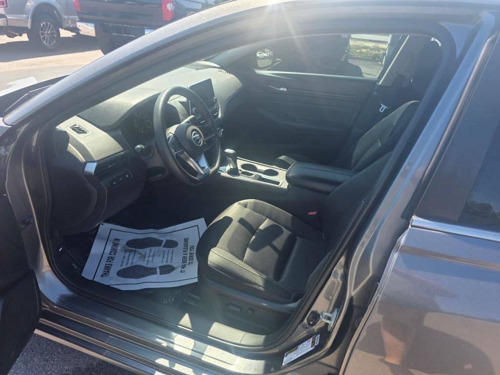 Used 2019 Nissan Altima 2.5 S FWD image 5