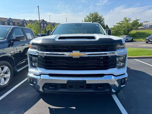 Used 2024 Chevrolet Silverado 2500 LT w/ All Star Edition AWD/4WD image 3