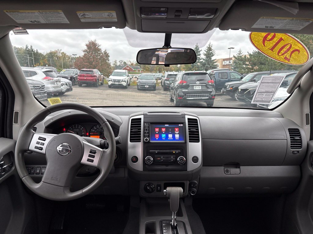 Used 2019 Nissan Frontier SV AWD/4WD image 13