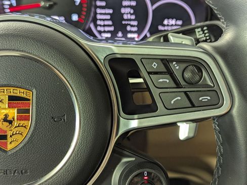 Used 2022 Porsche Cayenne Coupe AWD/4WD image 40