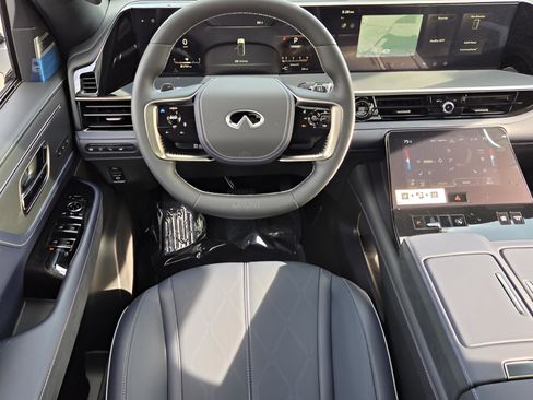 New 2026 INFINITI QX80 4WD w/ Sport Exterior Package image 11