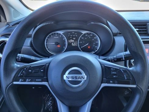 Used 2020 Nissan Versa S FWD image 15