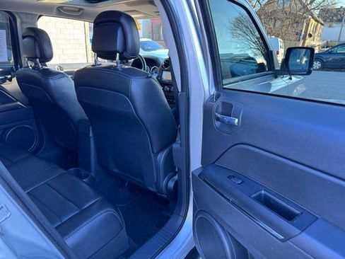 Used 2012 Jeep Patriot Limited w/ Sun/Sound Group image 29