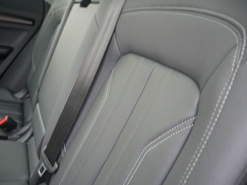 Certified 2023 Audi Q5 2.0T Premium w/ Convenience Package image 24