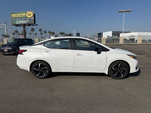New 2025 Nissan Versa SR w/ Trunk Package image 7